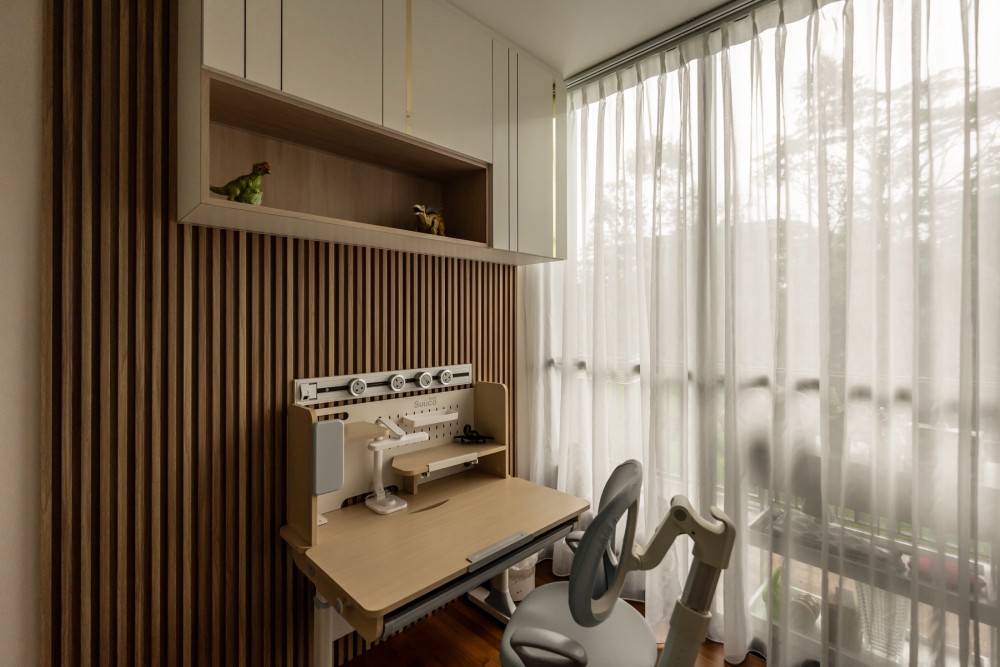 Contemporary Study with Bookshelf and Feature Wall