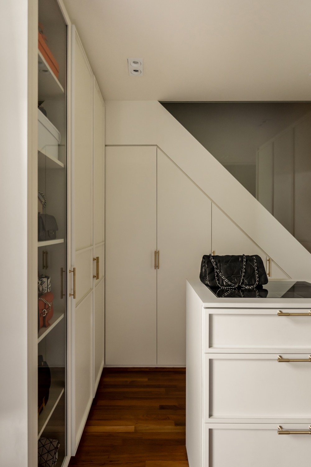 Contemporary Walk-in Wardrobe with Wardrobe and Storage Cabinets