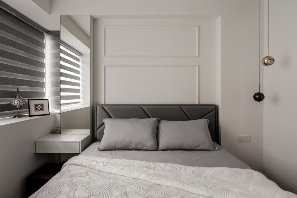 Modern Bedroom with Mirror and Bedside Table