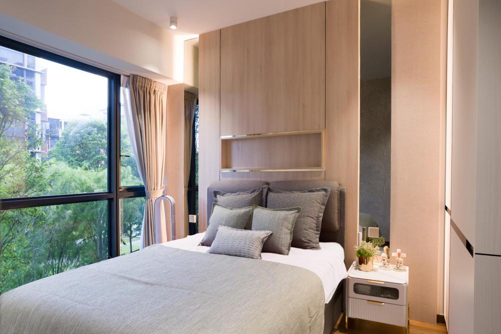 Modern Kids Room with Platform Bed and Mirror