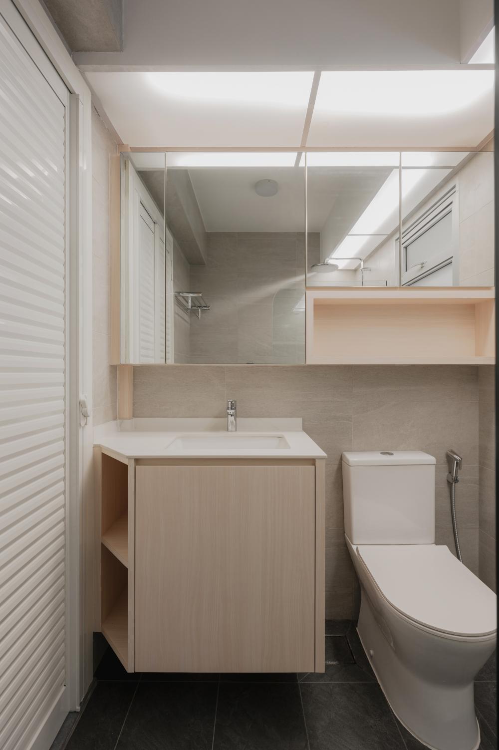 Modern Bathroom with Countertop and Bathroom Accessories