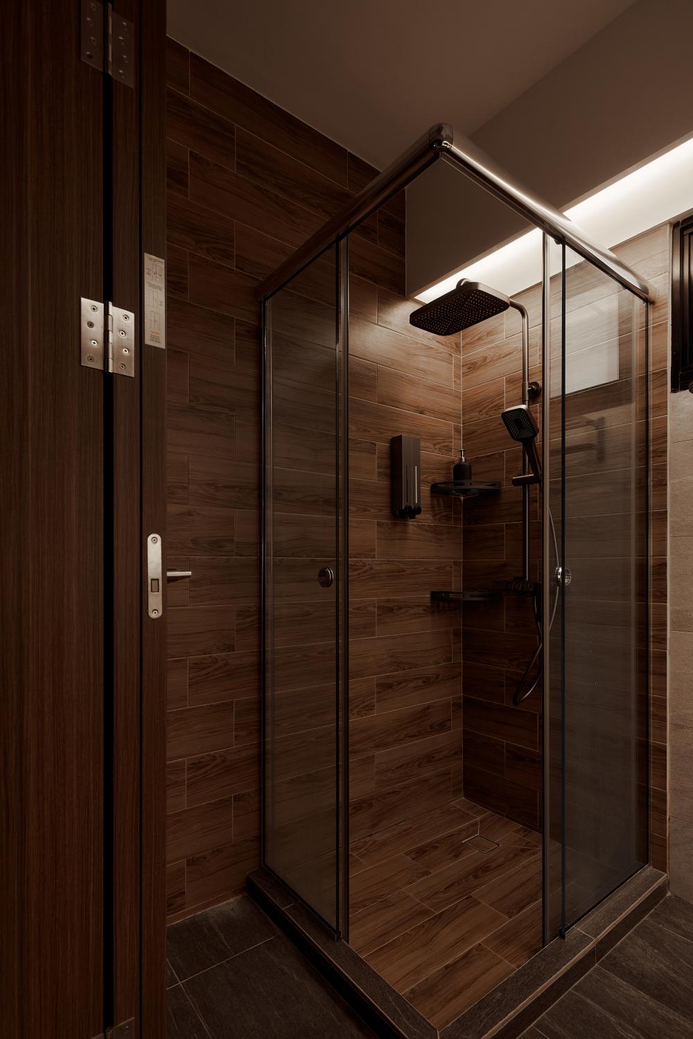 Scandinavian Bathroom with Mirror and Shower Screen