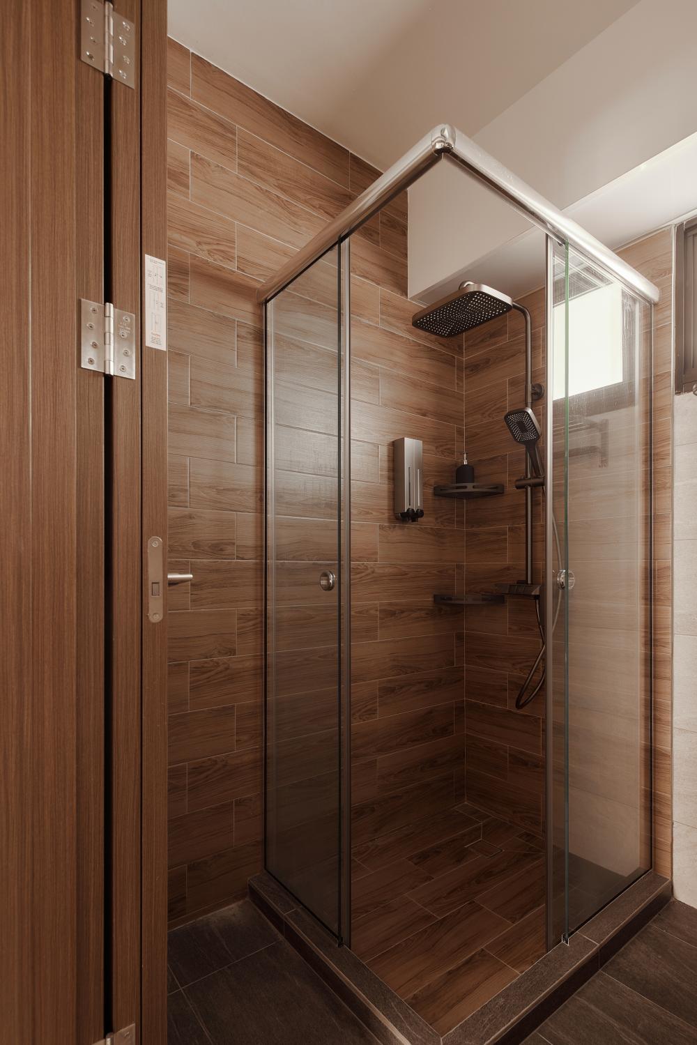 Scandinavian Bathroom with Wood Flooring and Bathroom Storage