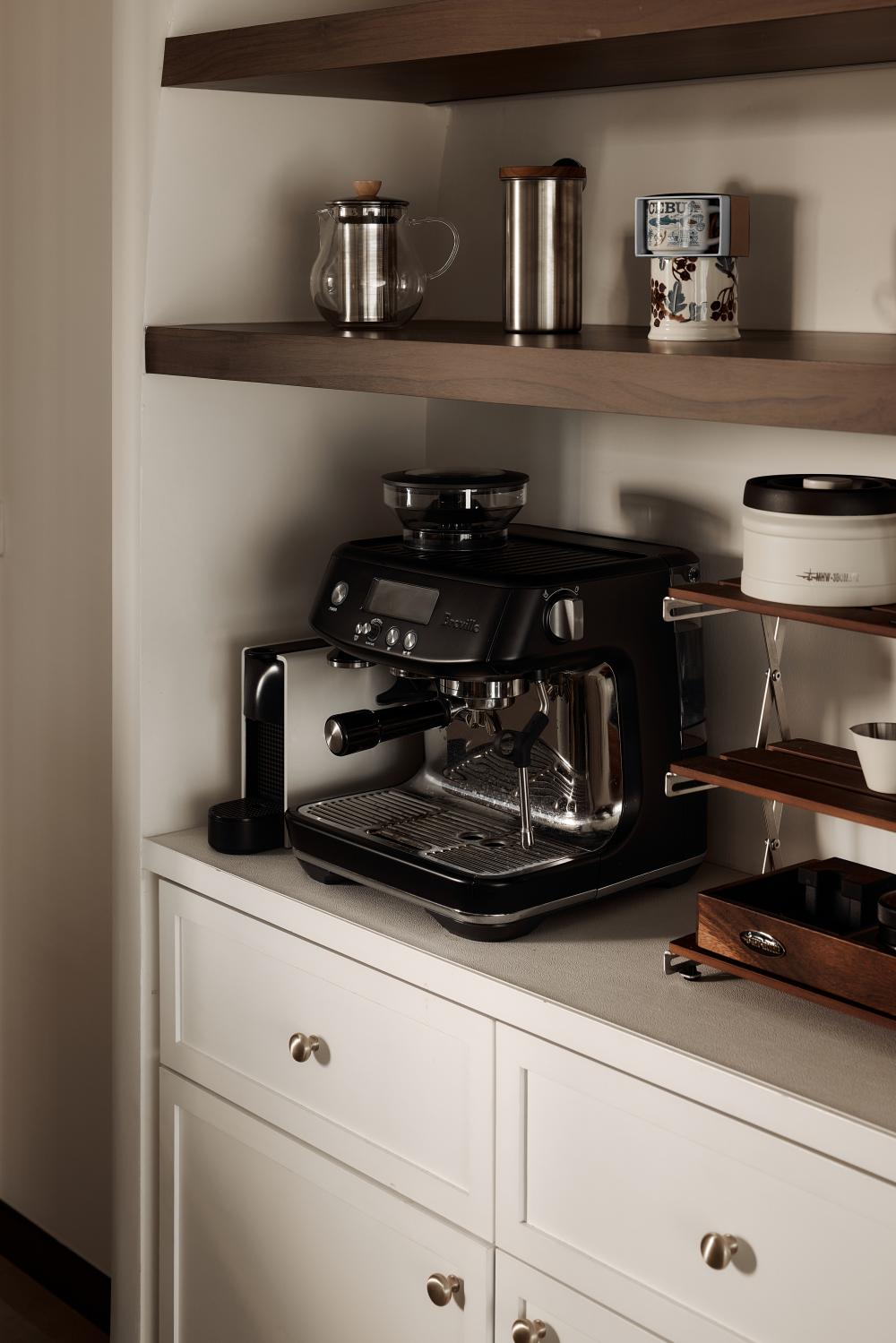 Vintage Pantry with Kitchen Island and Tableware