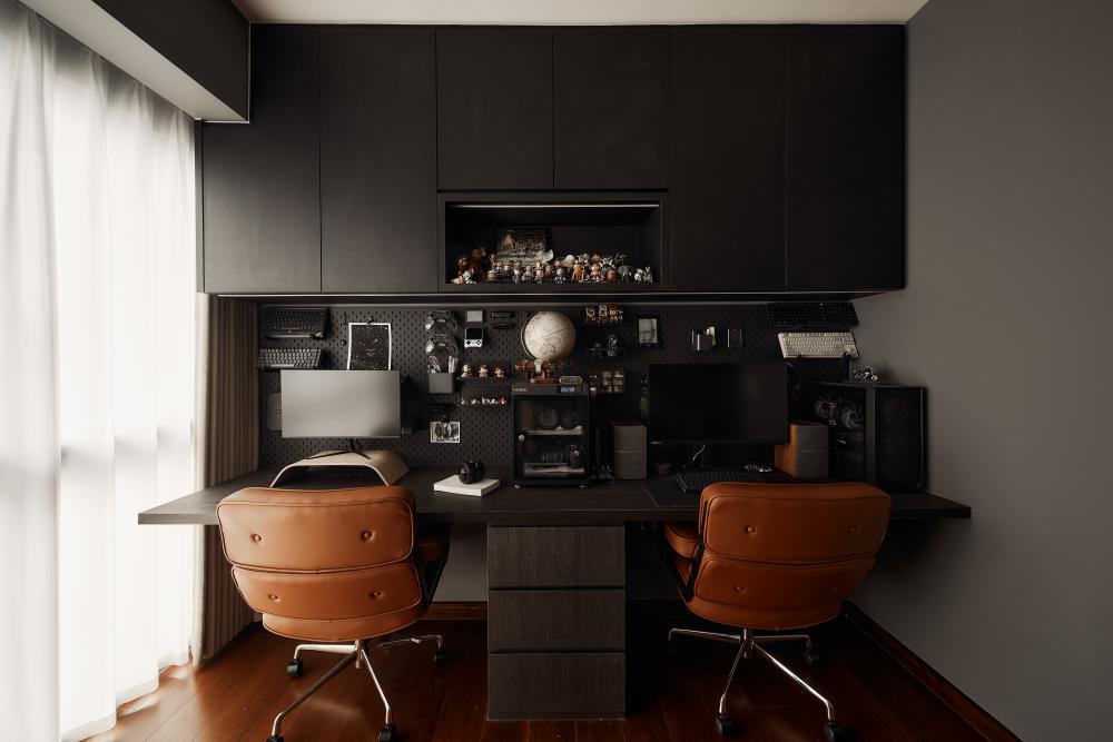 Contemporary Office with Bookshelf and Desk