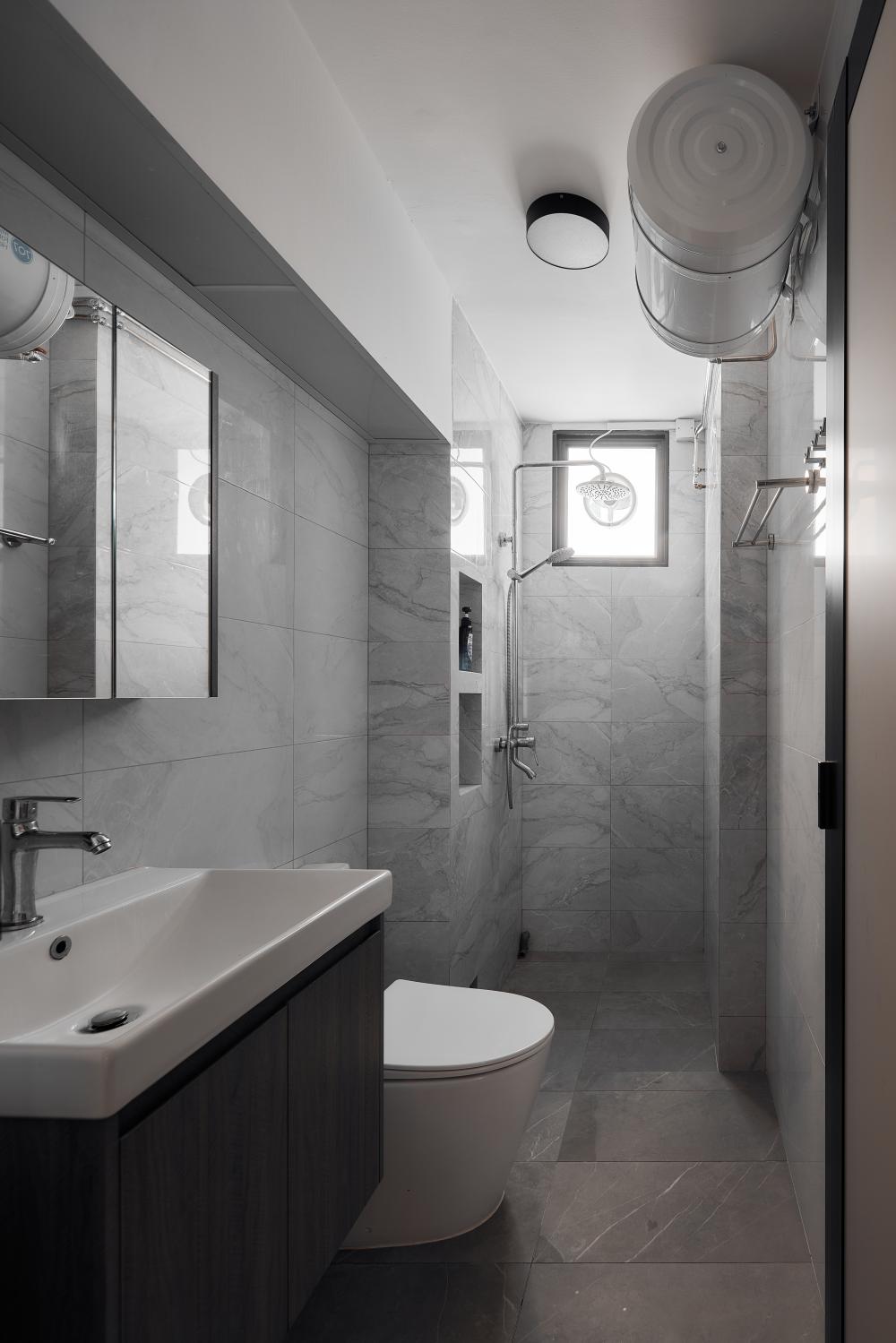 Modern Bathroom with Mirror and Shower Screen