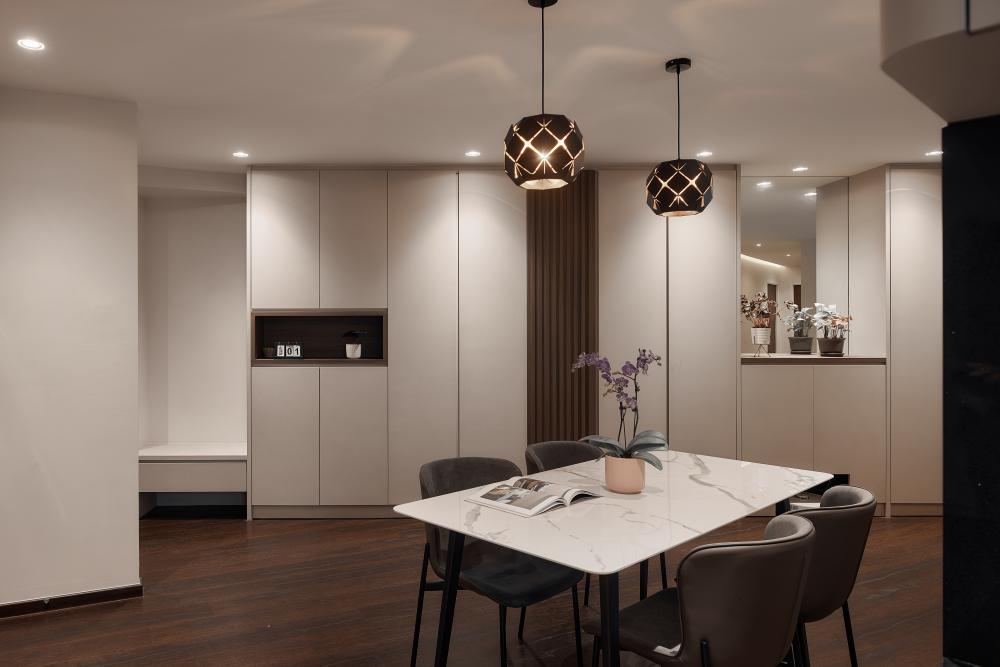 Modern Dining Room with Drop Light and Dining Table