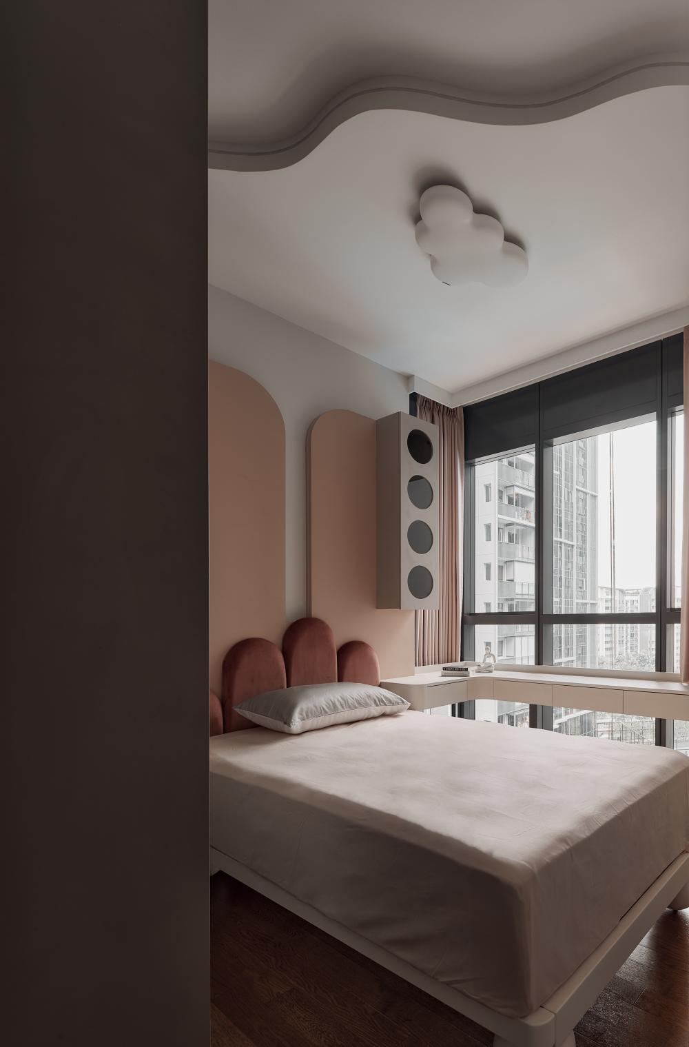 Modern Bedroom with Wardrobe and Closet
