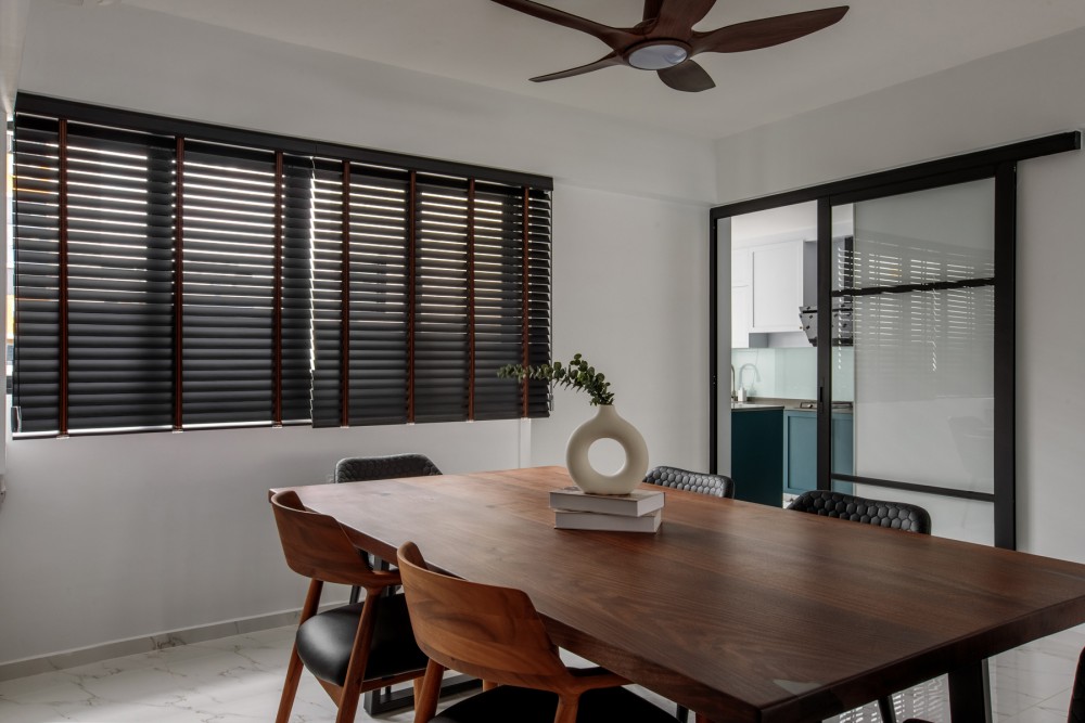 Modern Dining Room with Glass Door and Ceiling Fan