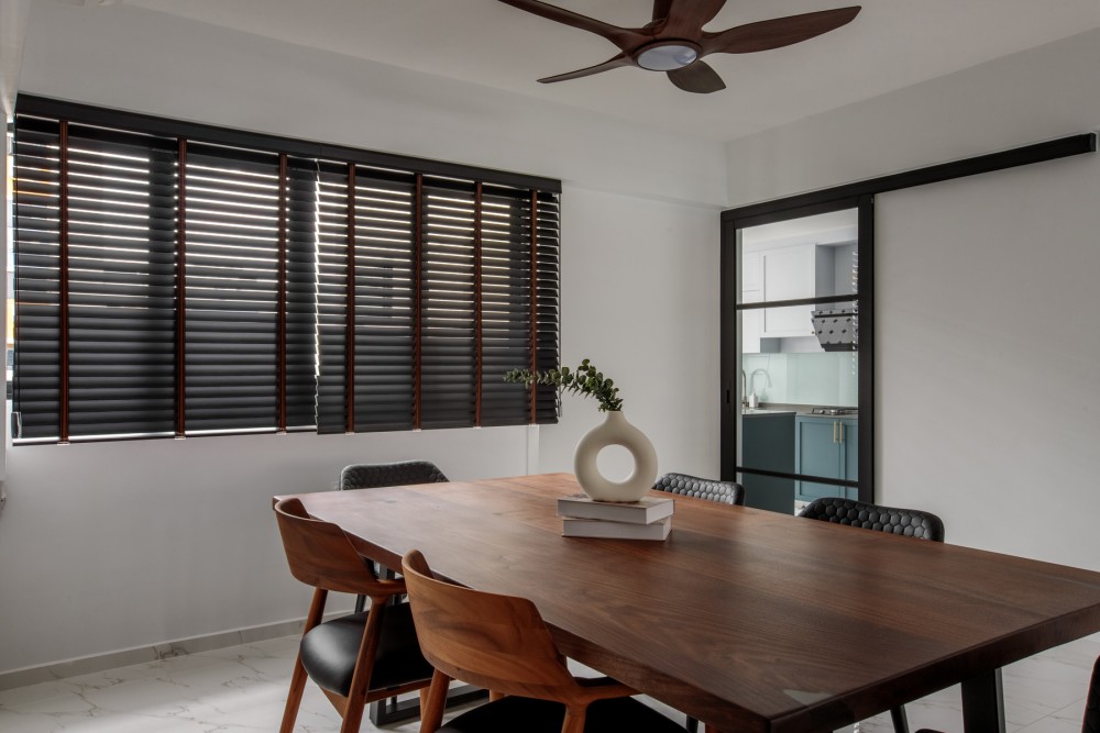 Modern Dining Room with Glass Door and Ceiling Fan
