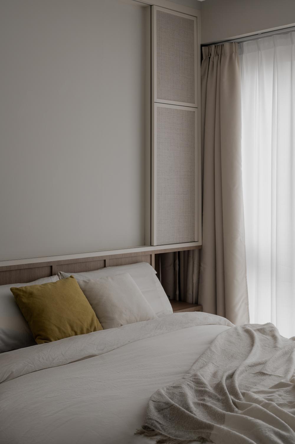 Modern Bedroom with Wardrobe and Sliding Wardrobe