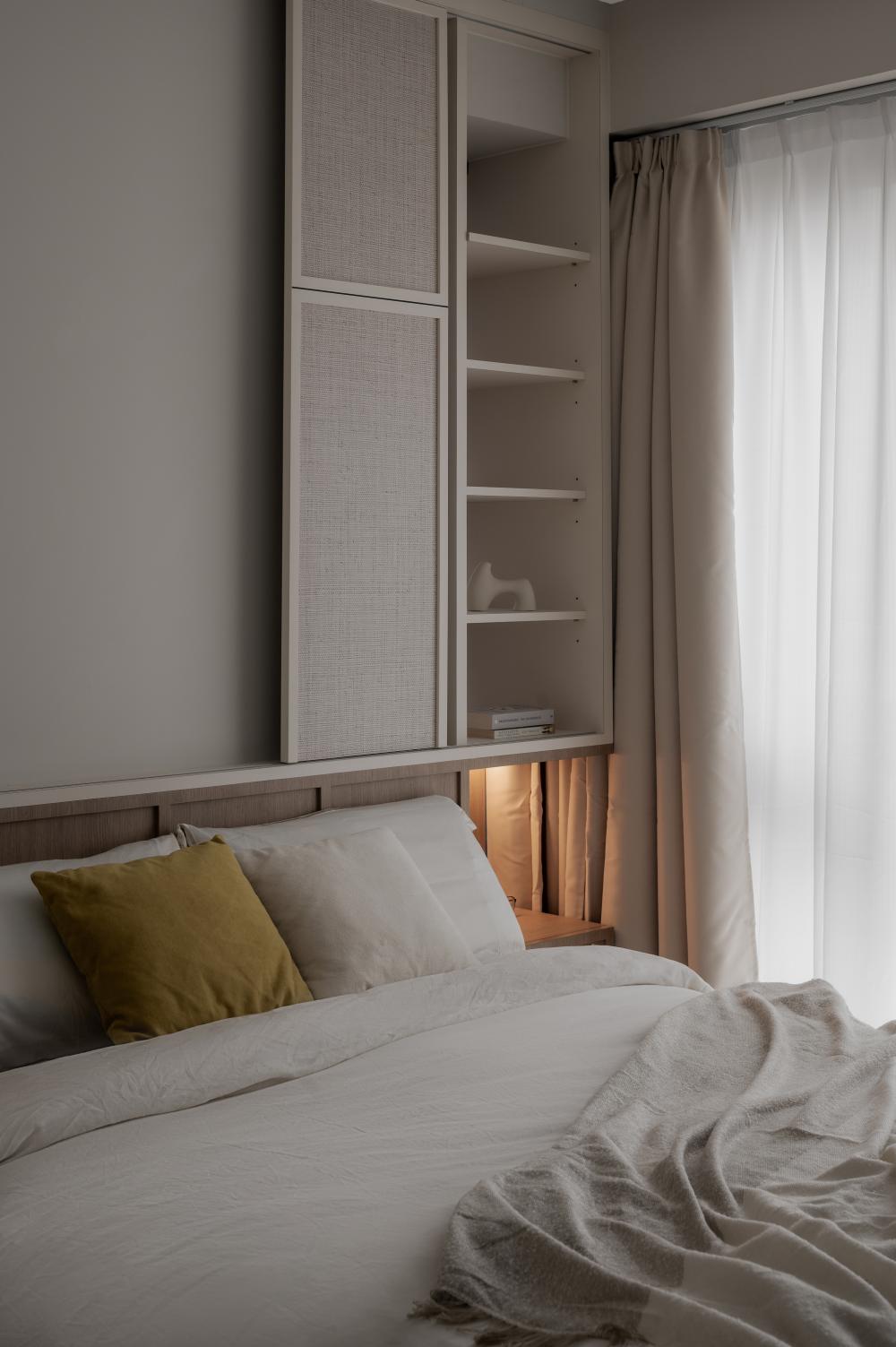 Modern Bedroom with Wardrobe and Closet