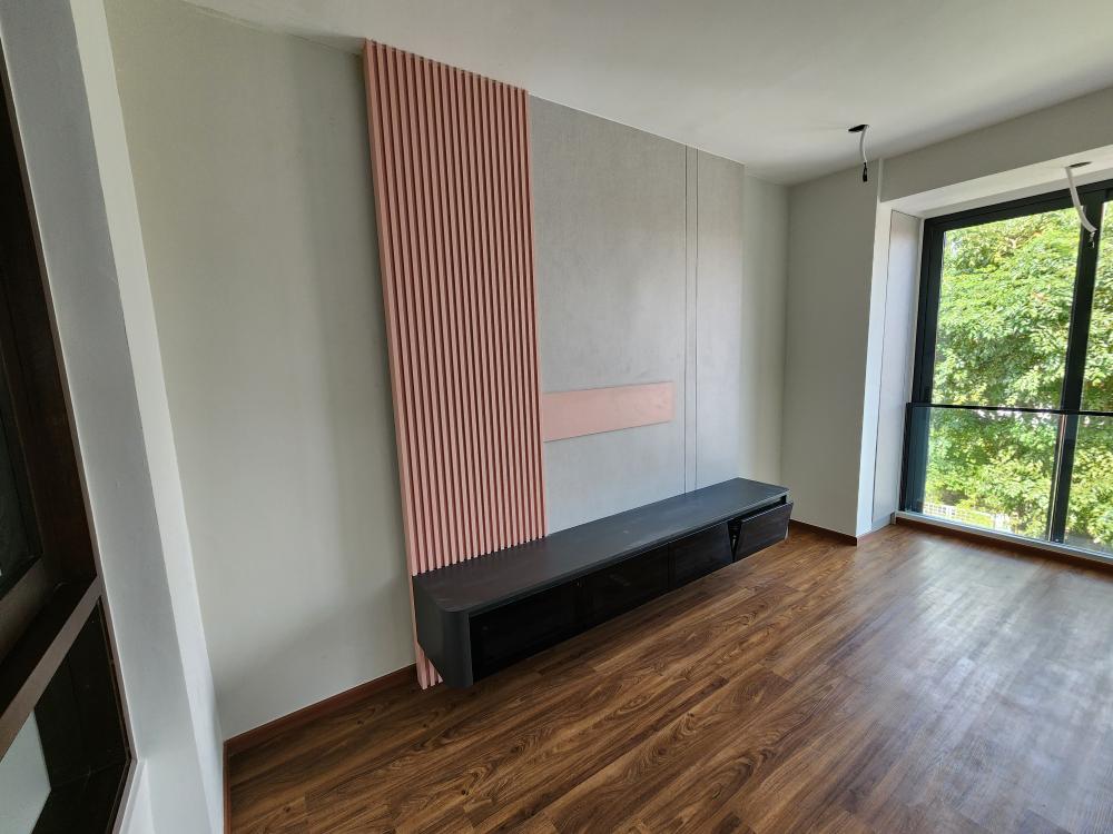 Modern Living Room with Countertop and TV Console