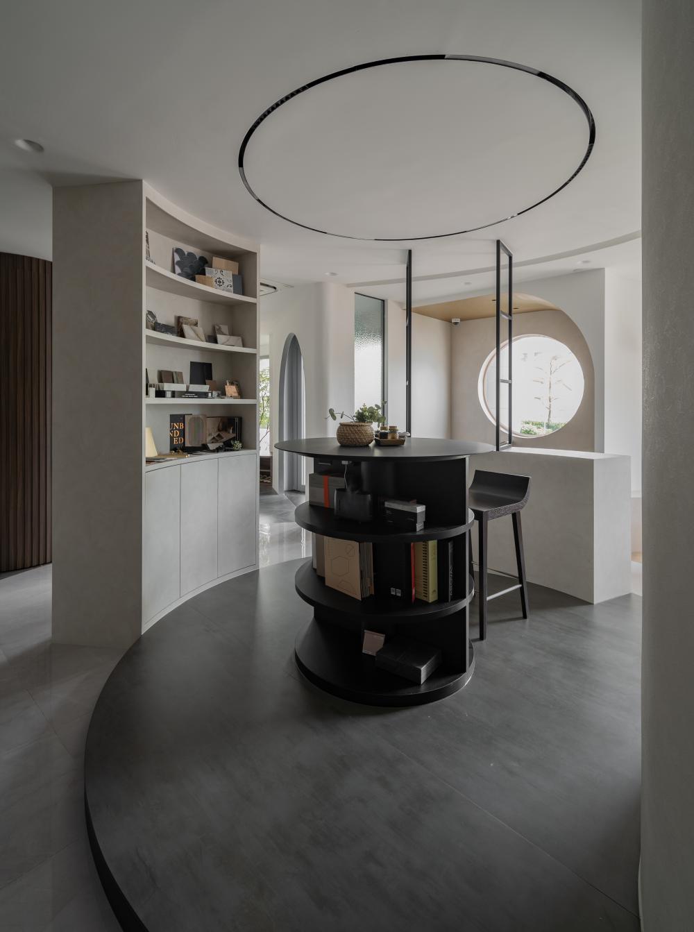 Modern Office with Bookshelf and Desk