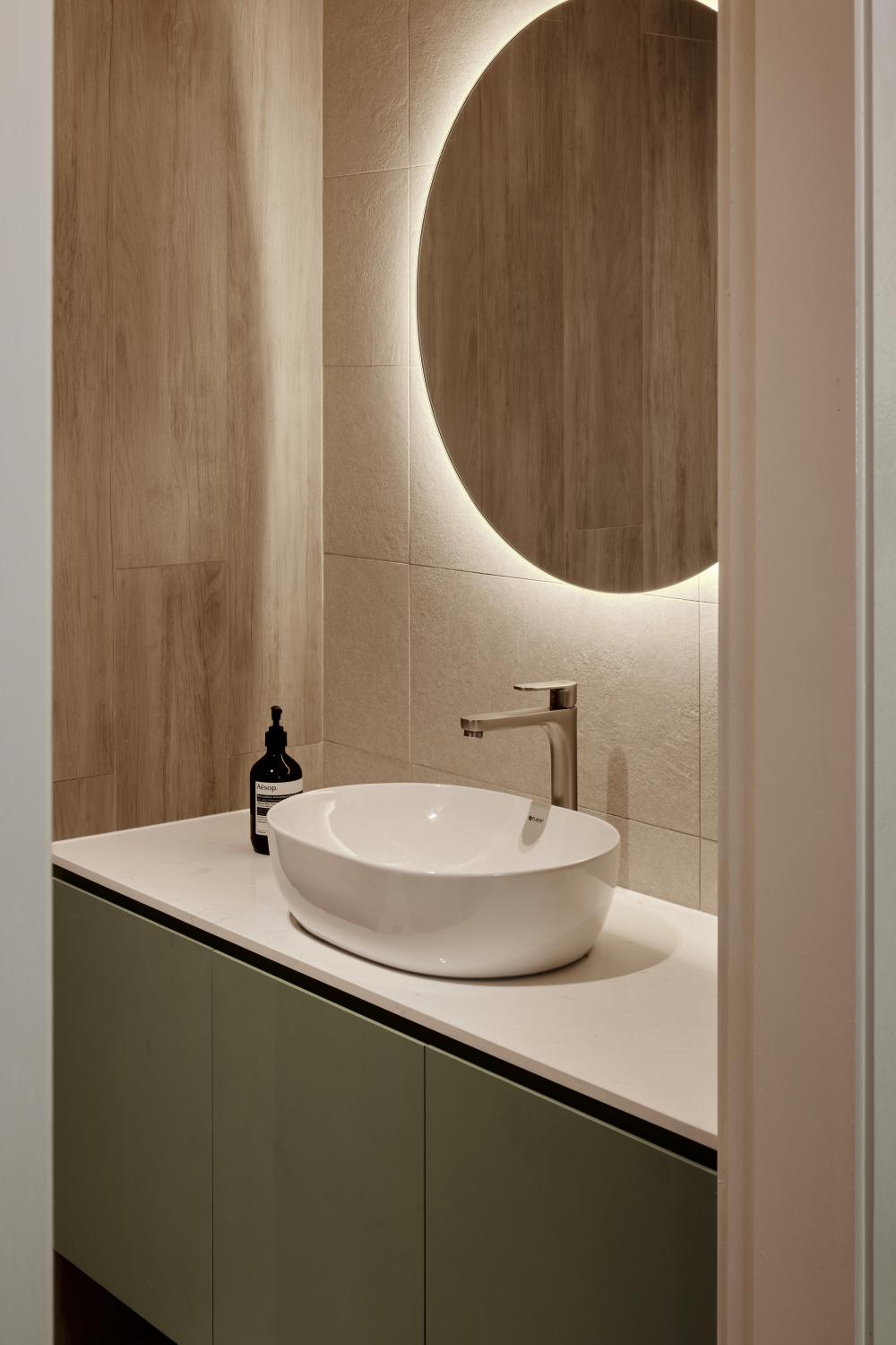 Scandinavian Bathroom with Countertop and Mirror
