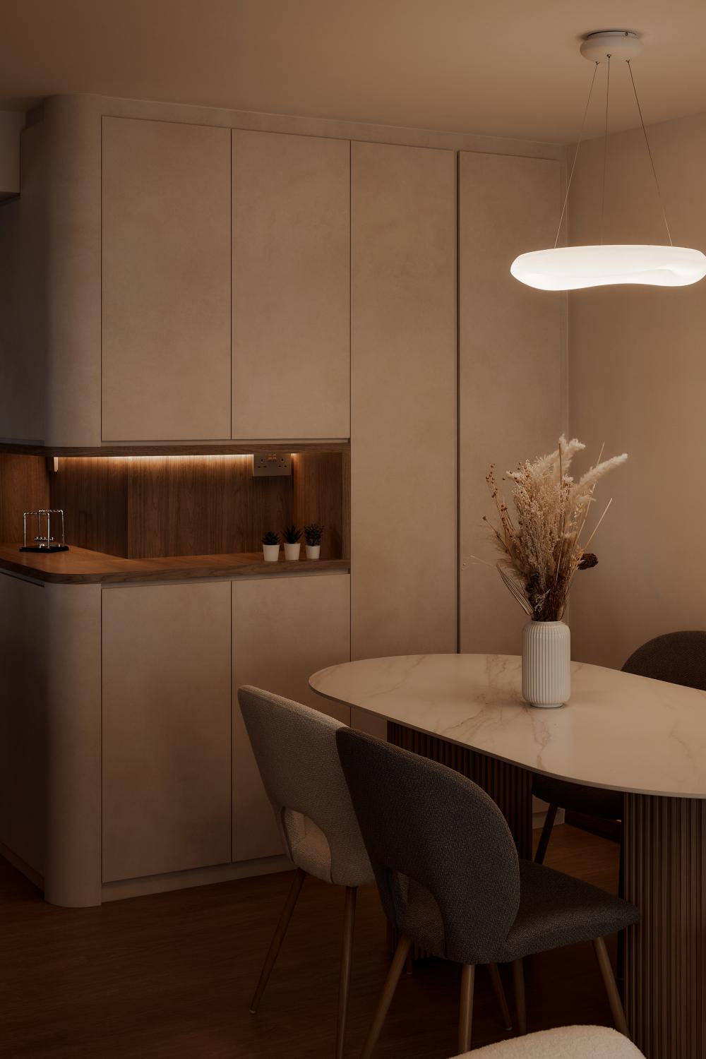 Scandinavian Dining Room with Dining Table and Dining Chairs