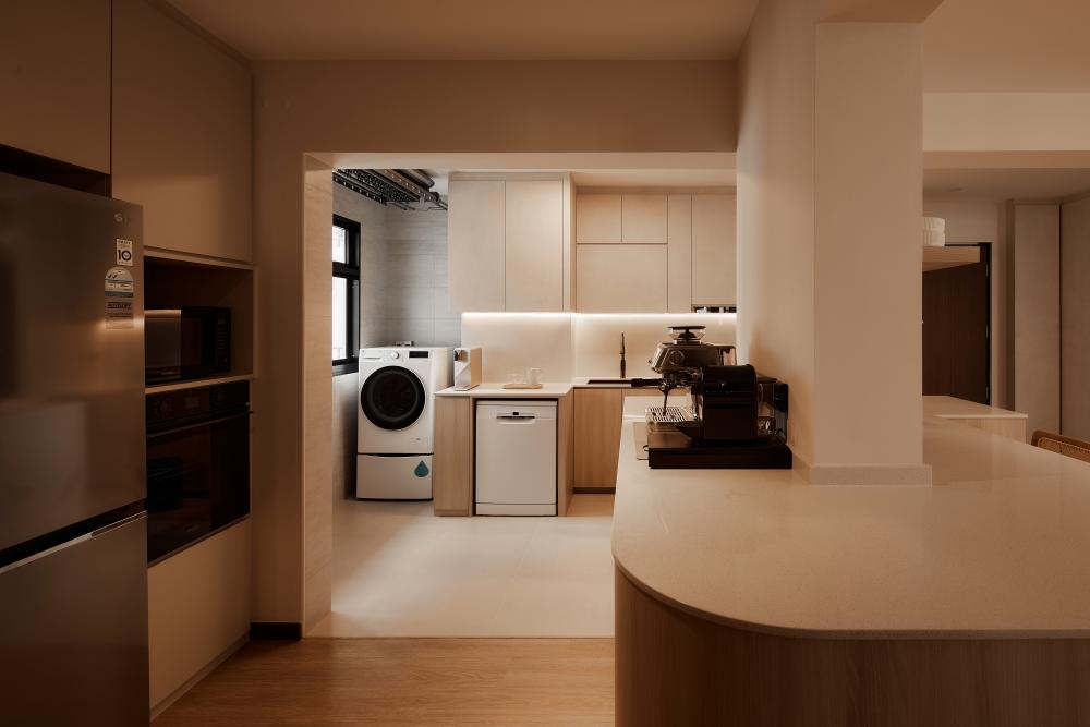 Scandinavian Kitchen with Open Kitchen and Breakfast Counter