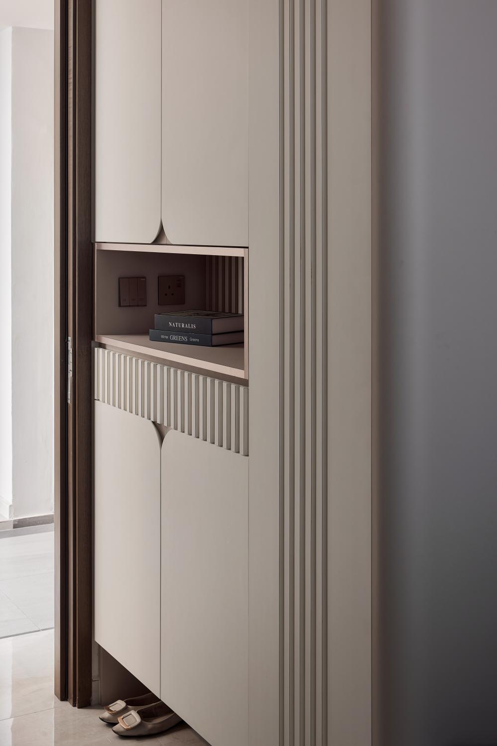 Modern Entryway with Shoe Rack and Shoe Cabinets