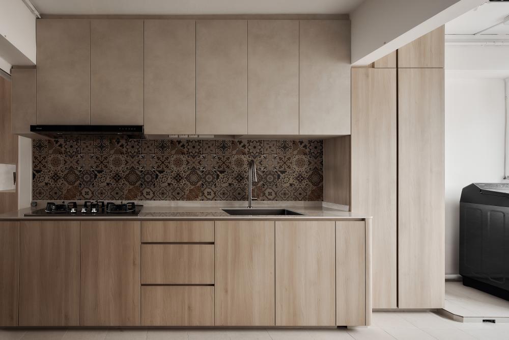 Scandinavian Kitchen with Cupboard and Open Kitchen
