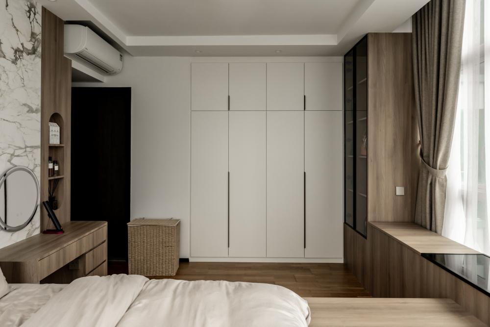 Modern Bedroom with Wood Flooring and Wardrobe