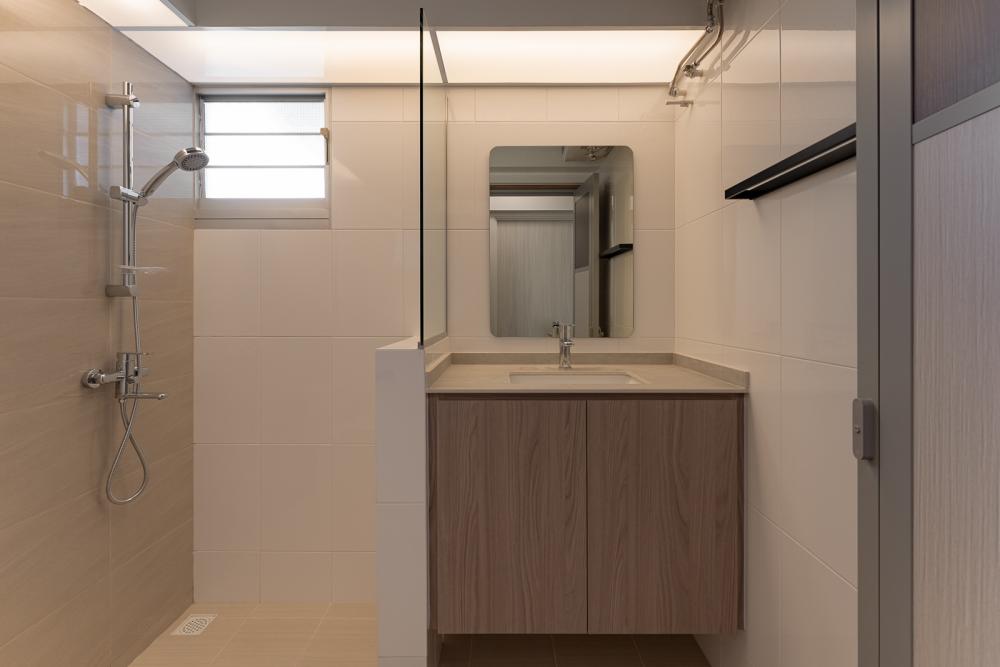 Scandinavian Bathroom with Countertop and Homogeneous Tiles