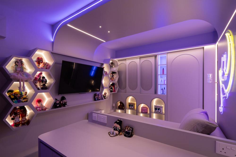 Modern Bedroom with Vinyl Flooring and TV Console