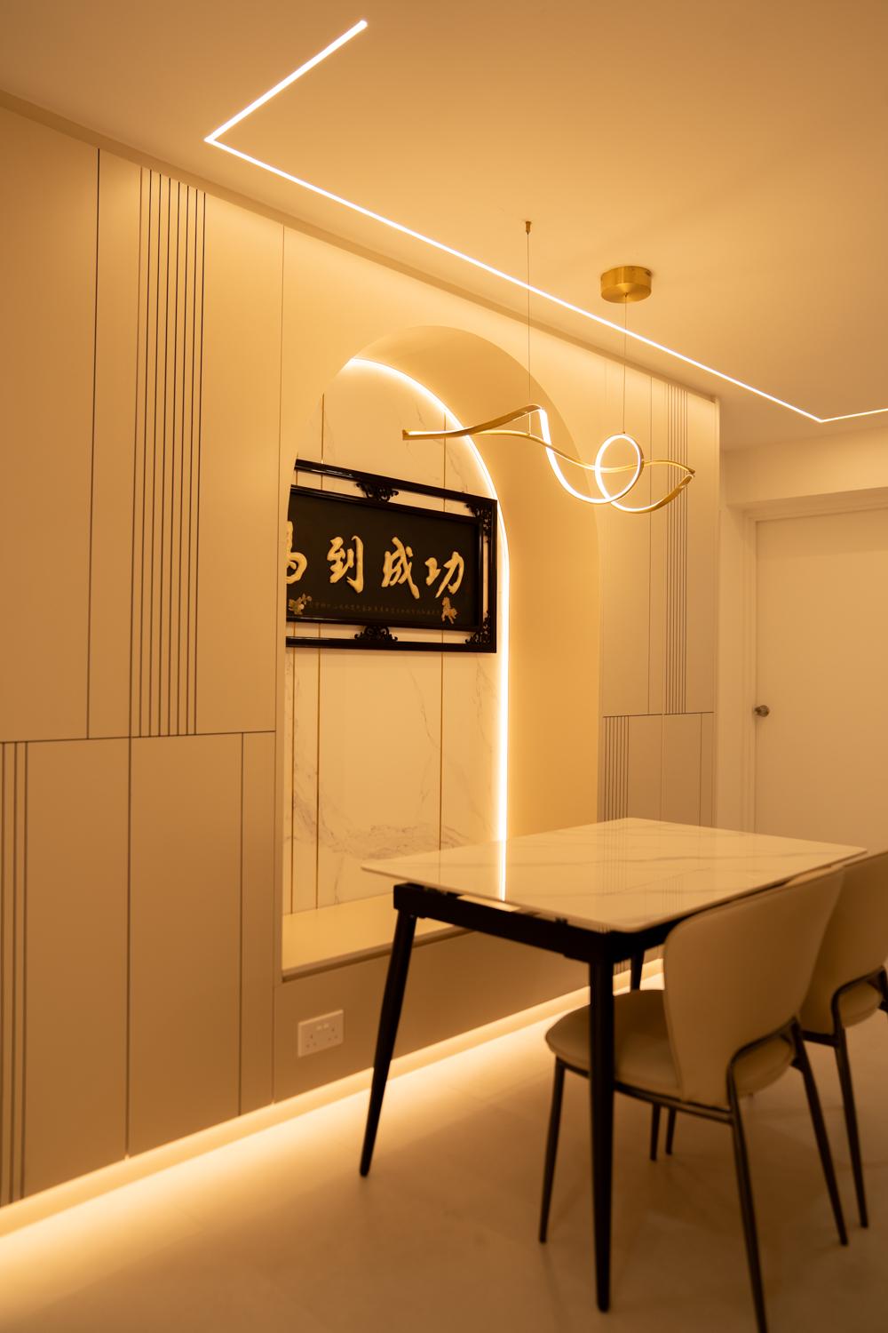 Modern Dining Room with Chandelier and Dining Table