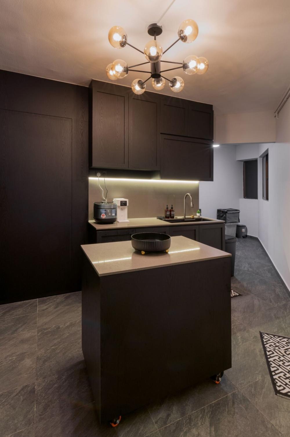 Industrial Kitchen with Homogeneous Tiles and Kitchen Island