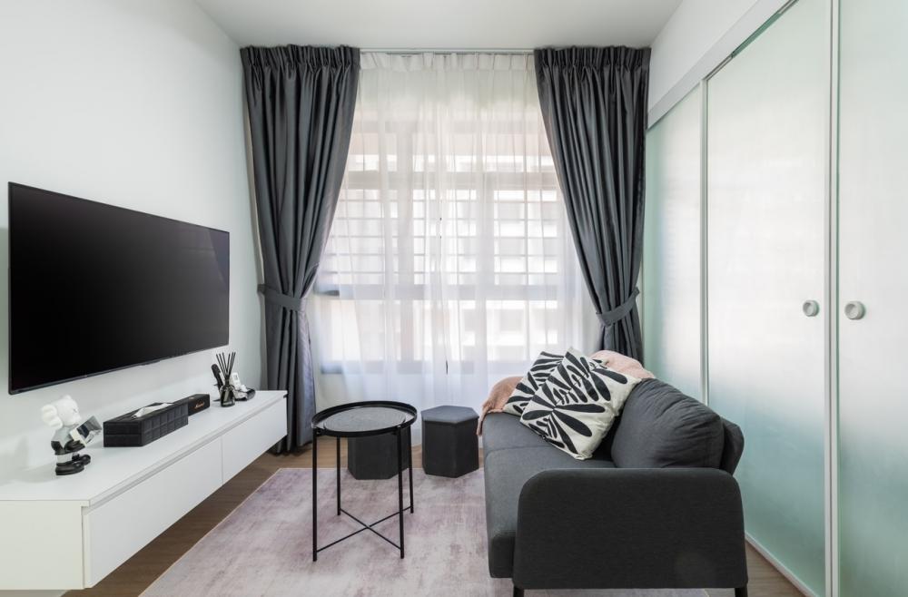 Modern Living Room with Vinyl Flooring and TV Console