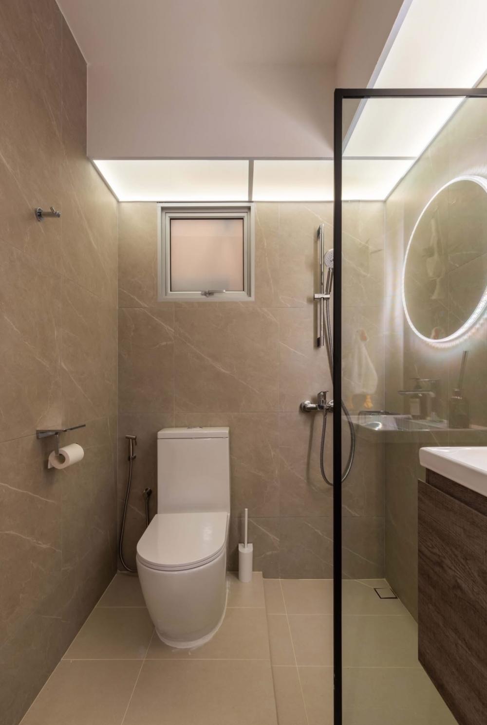 Modern Bathroom with Homogeneous Tiles and Mirror