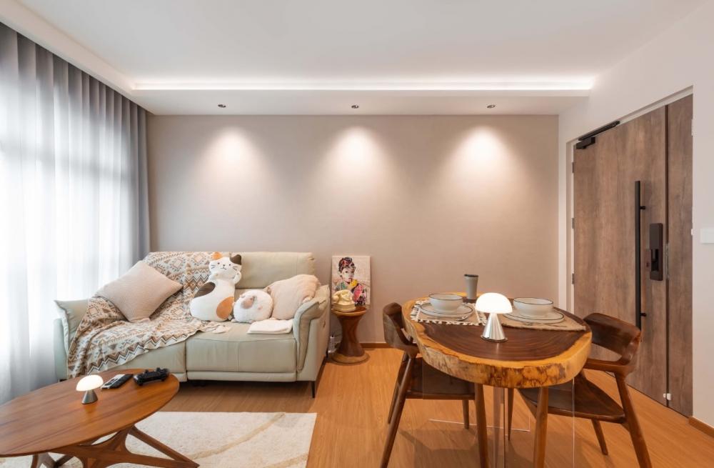 Modern Dining Room with Cove Lighting and Drop Ceiling