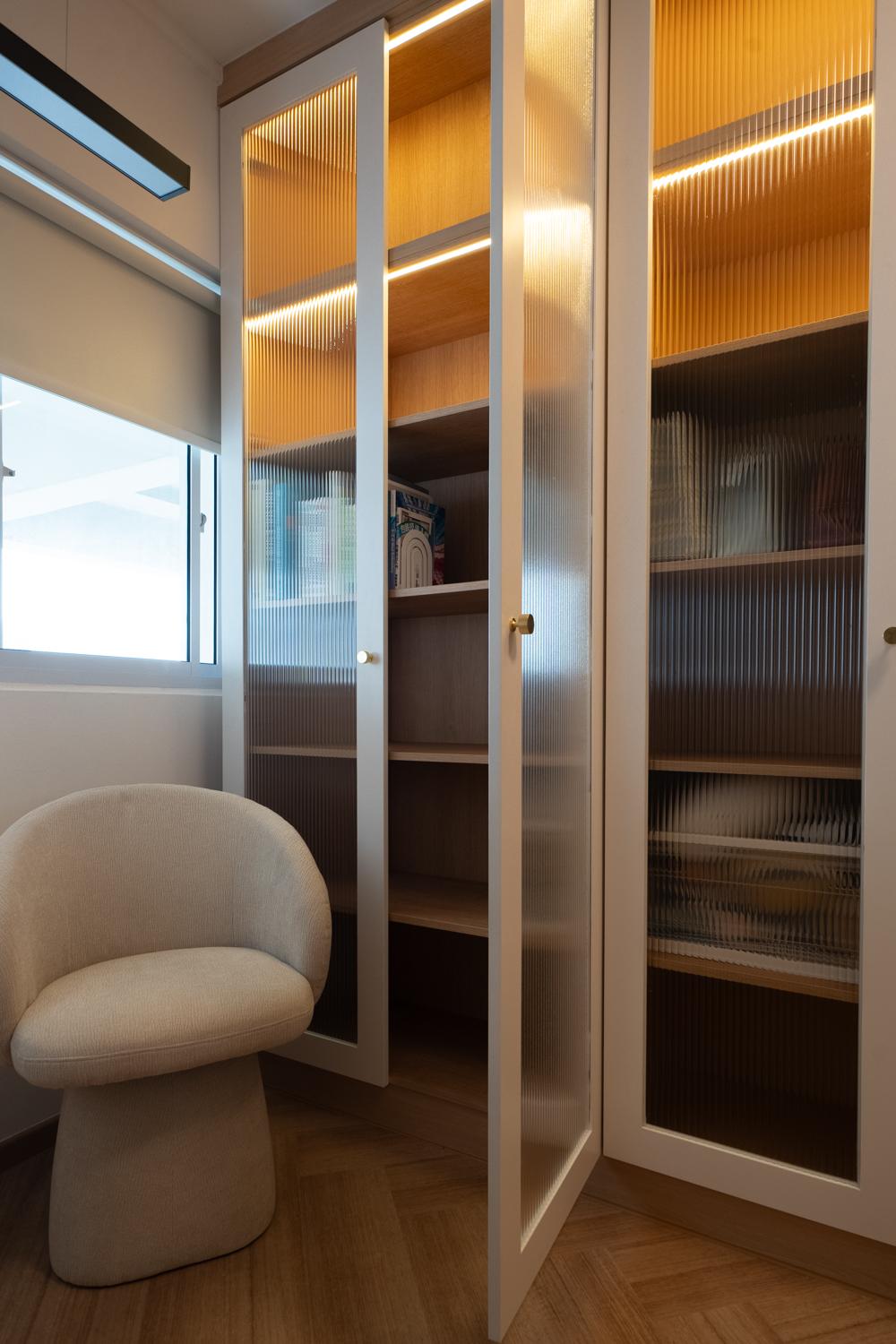 Scandinavian Bedroom with Wardrobe and Sliding Wardrobe