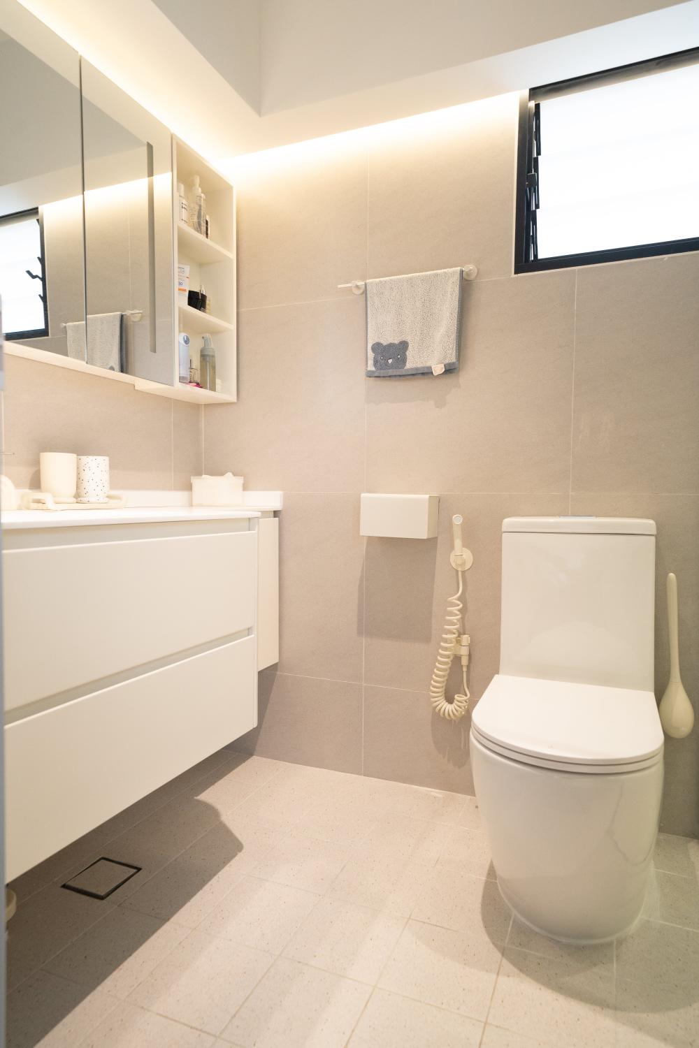Minimalist Bathroom with Mirror and Shower Screen