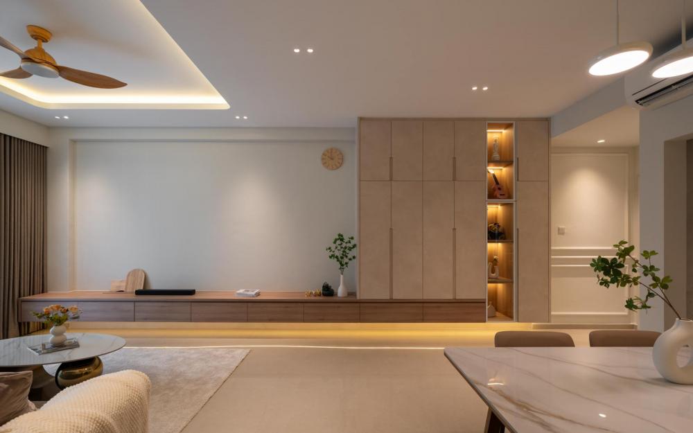 Modern Living Room with Sofa and TV