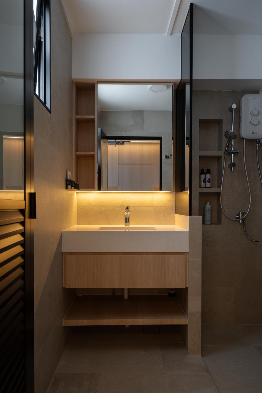 Contemporary Bathroom with Mirror and Shower Screen