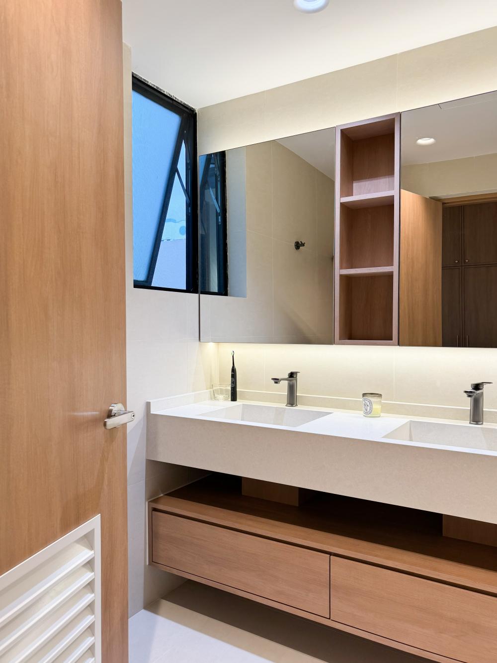 Contemporary Bathroom with Countertop and Mirror