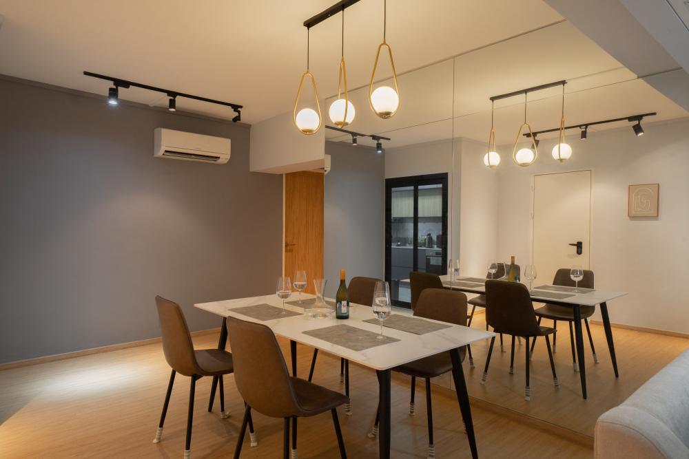 Modern Dining Room with Mirror and Dining Table