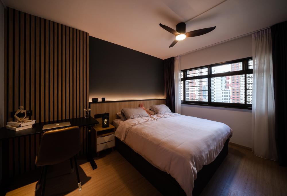 Modern Bedroom with Vinyl Flooring and Closet