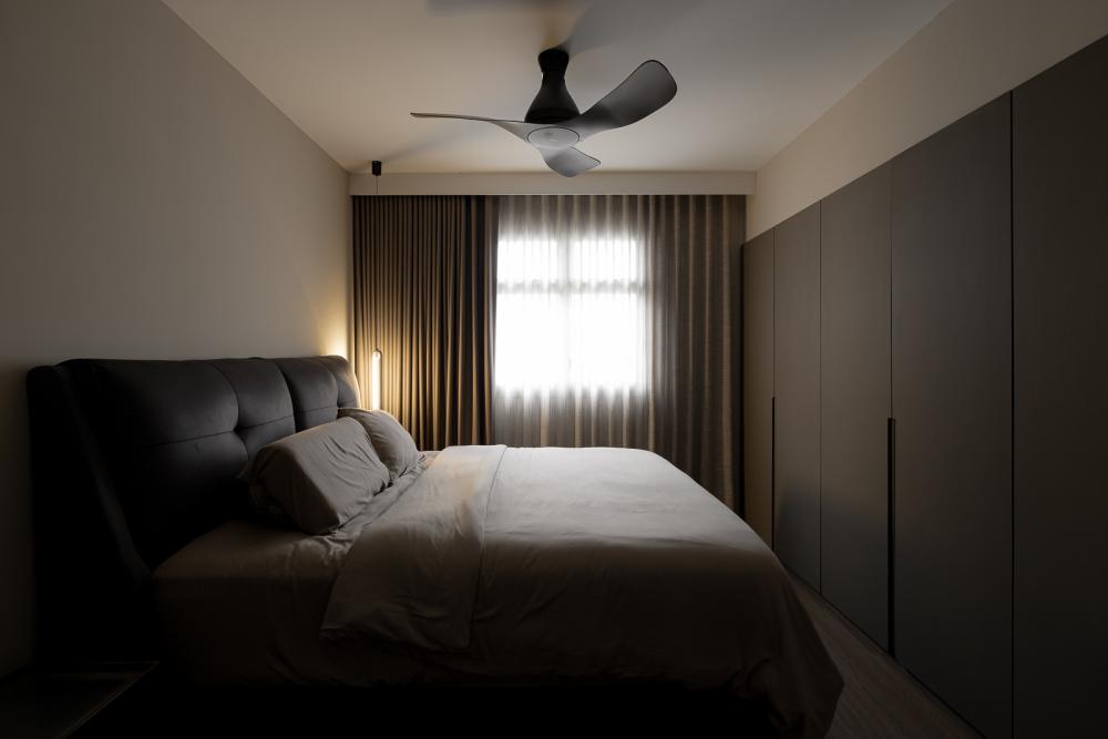 Modern Bedroom with Wardrobe and Ceiling Fan