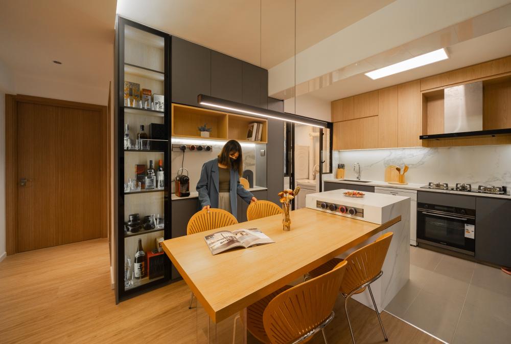 Contemporary Kitchen with Kitchen Cabinets and Flooring