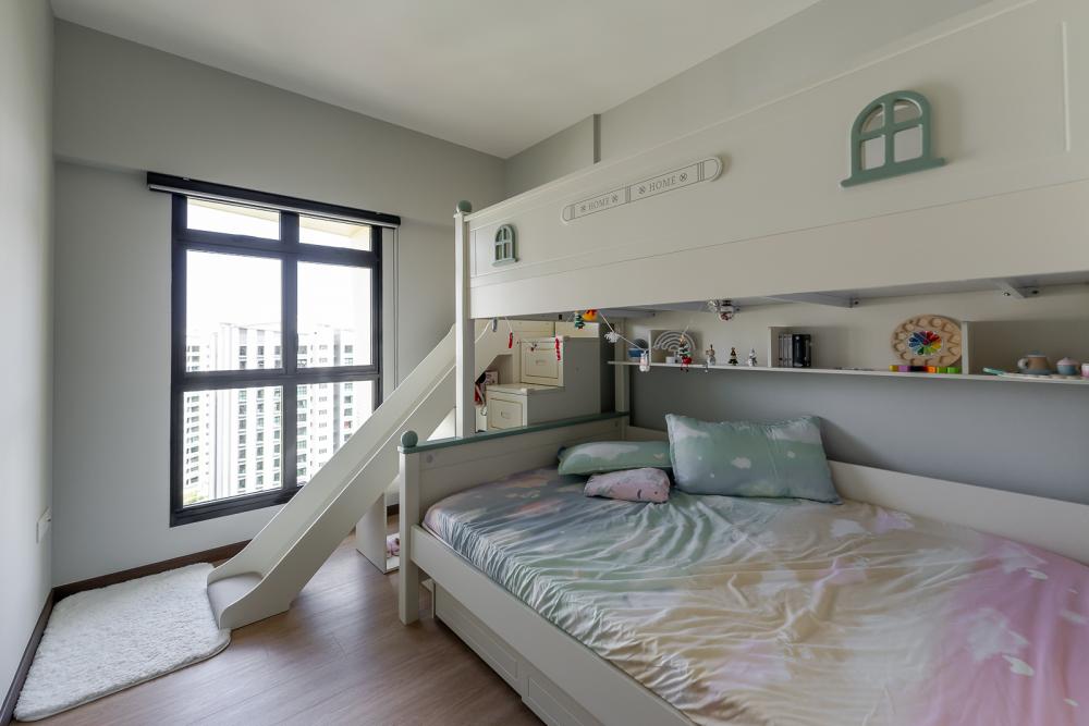 Modern Kids Room with Platform Bed and Built-in Bed
