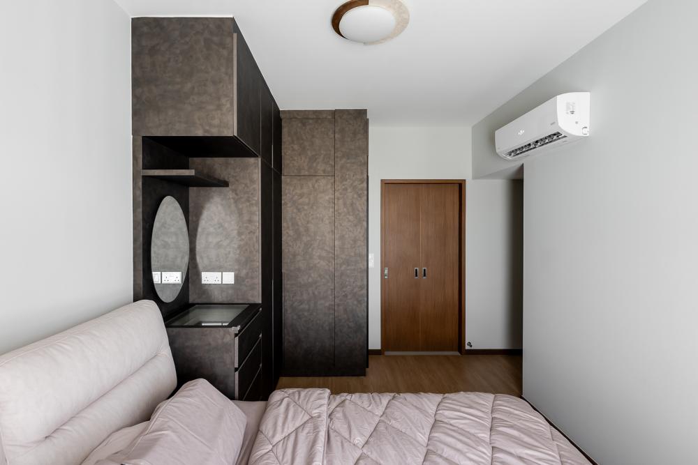 Modern Bedroom with Vinyl Flooring and Wardrobe