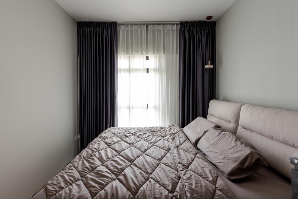 Modern Bedroom with Curtain and Bed