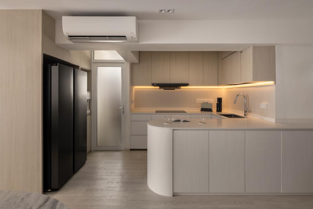 Scandinavian Kitchen with Vinyl Flooring and Open Kitchen
