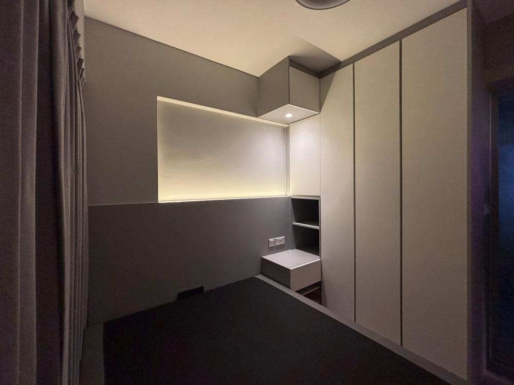 Modern Bedroom with Vinyl Flooring and Ceiling Light