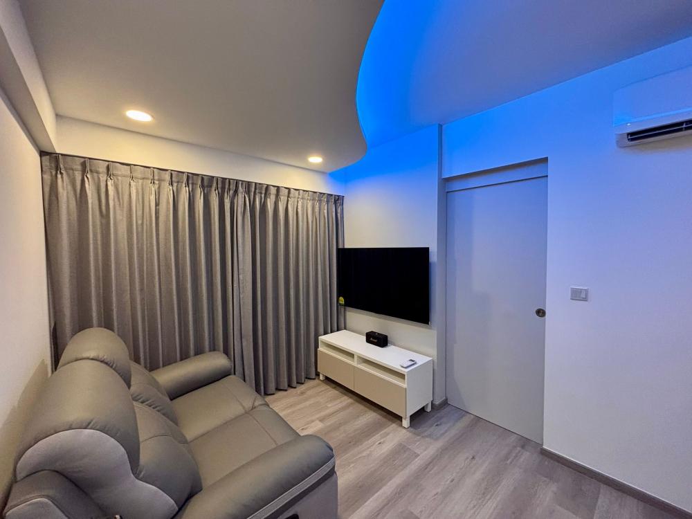 Modern Living Room with Vinyl Flooring and Cove Lighting