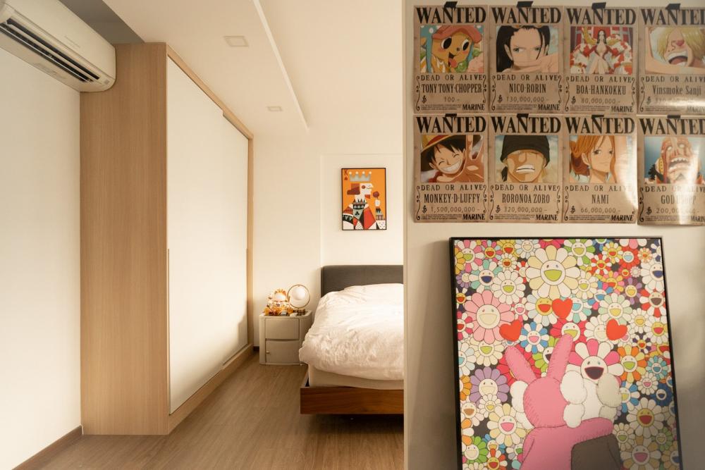 Modern Bedroom with Artwork and Wardrobe