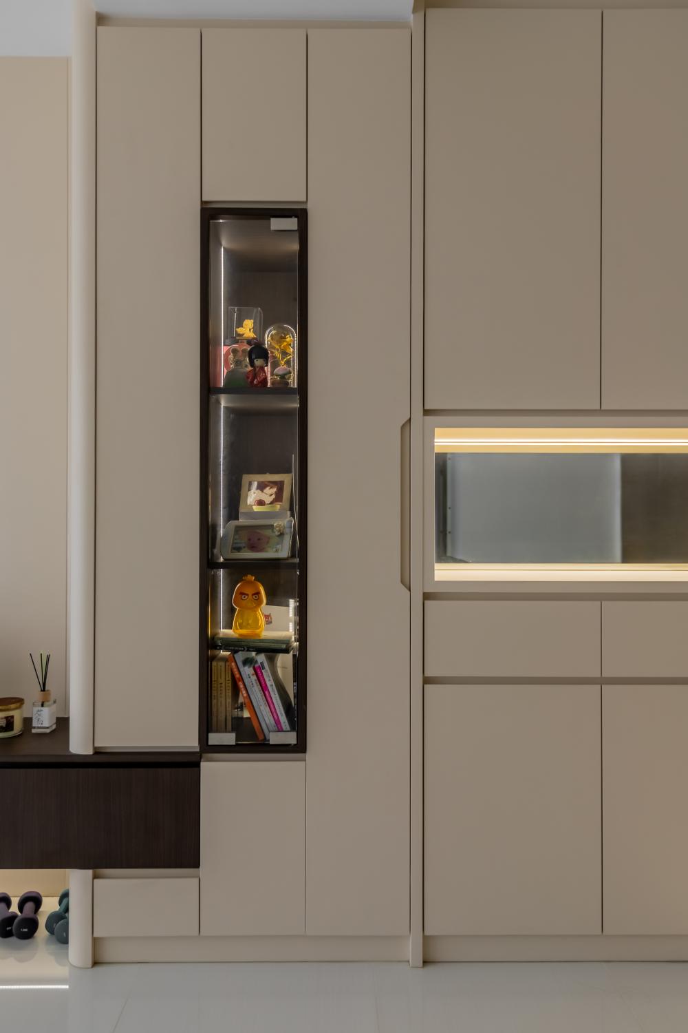 Minimalist Living Room with Bookshelf and Feature Wall