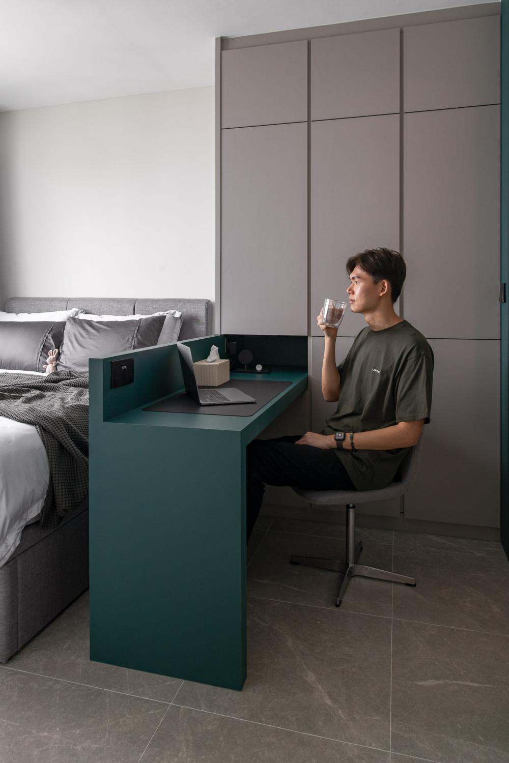 Eclectic Bedroom with Bookshelf and Homogeneous Tiles
