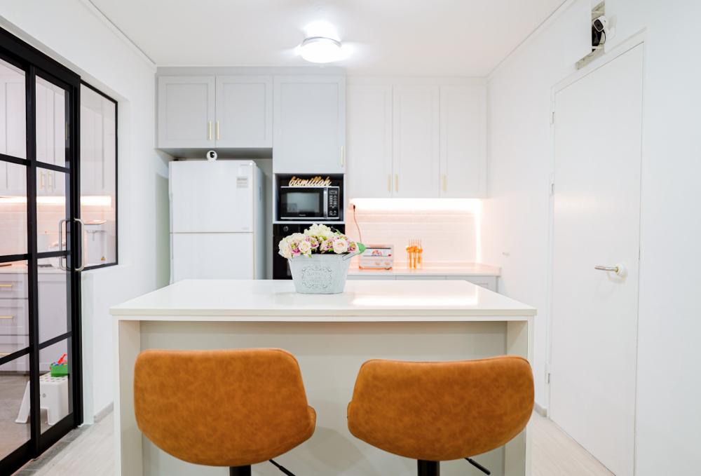 Modern Pantry with Kitchen Island and Ceiling Light